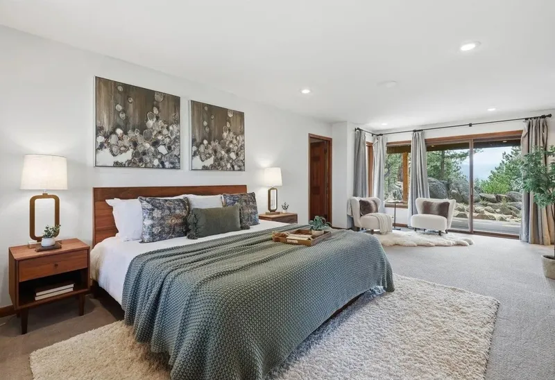 Modern interior staging in Longmont, Colorado