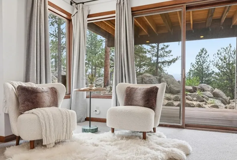 Contemporary home staging in Broomfield, Colorado